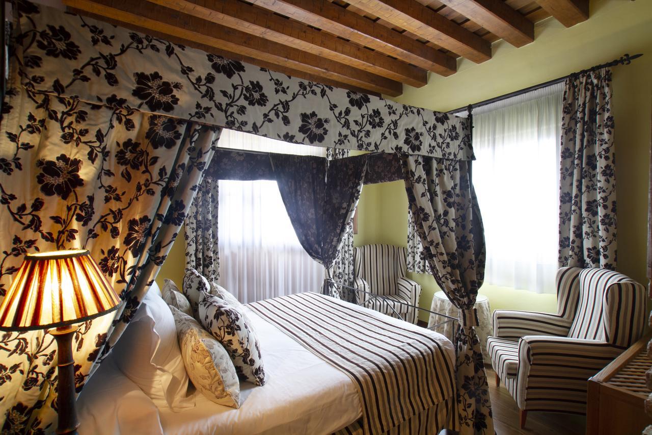 ホテル Ibersol La Casona De Andrea ティエドラ エクステリア 写真