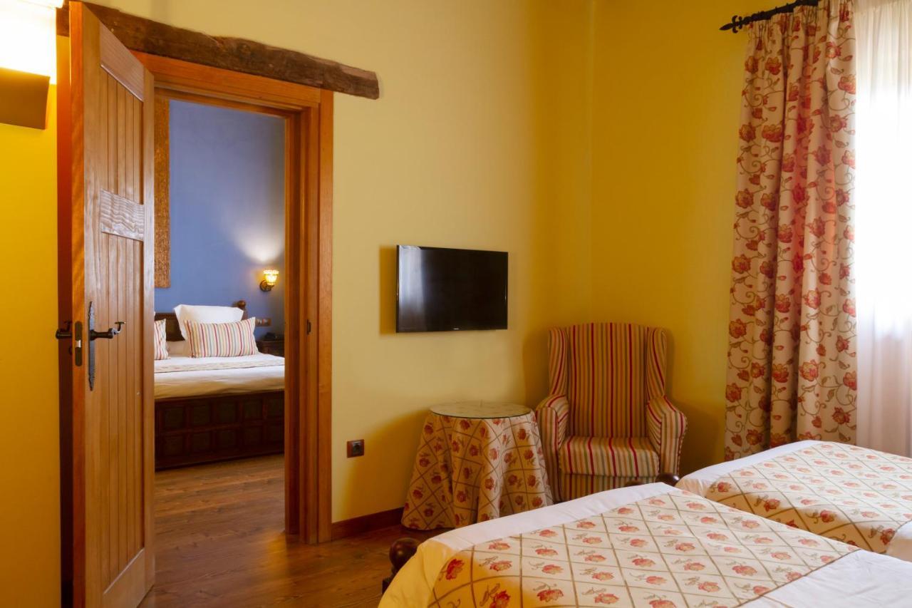 ホテル Ibersol La Casona De Andrea ティエドラ エクステリア 写真